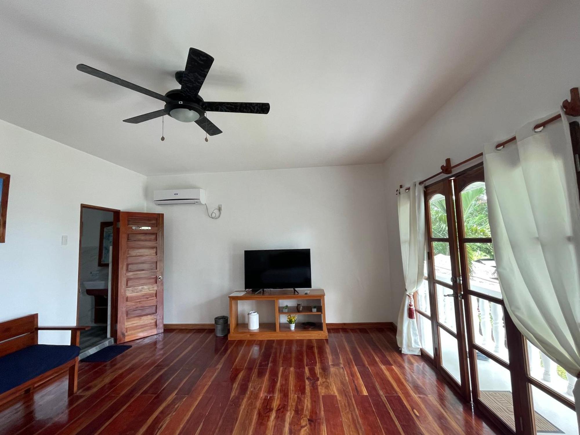 Agoho Resort Mambajao Habitación foto